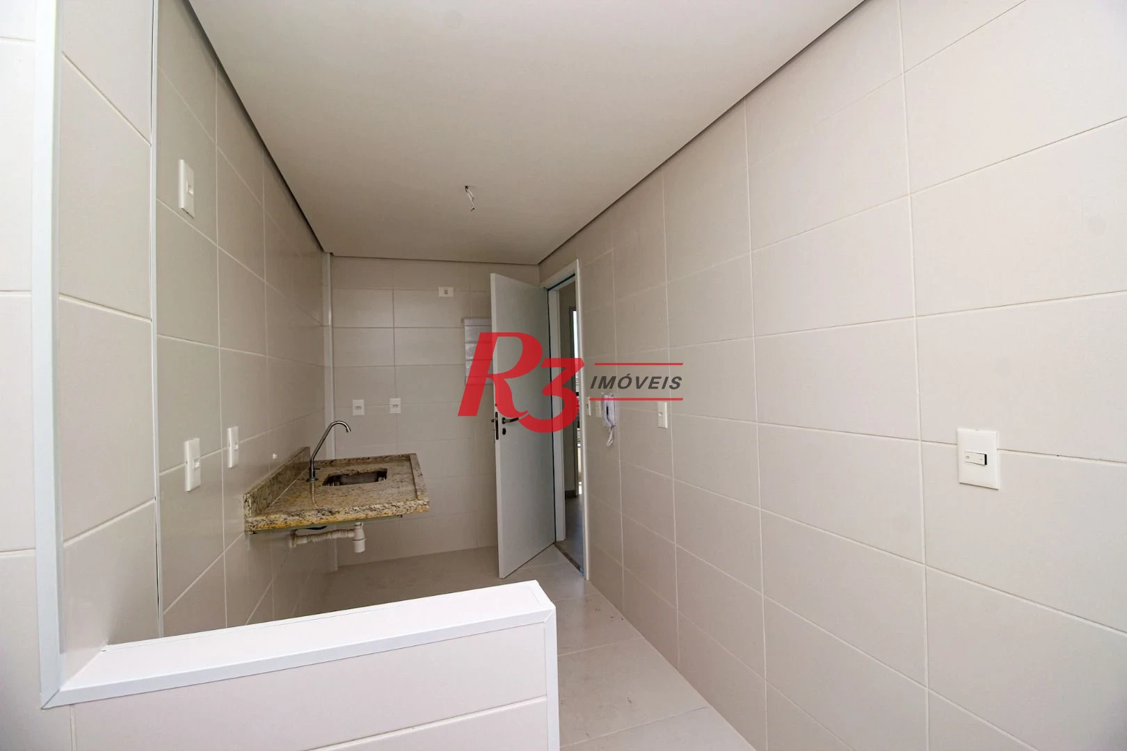Apartamento com 2 dormitórios à venda, 78 m² por R$ 850.000,00 - Marapé - Santos/SP