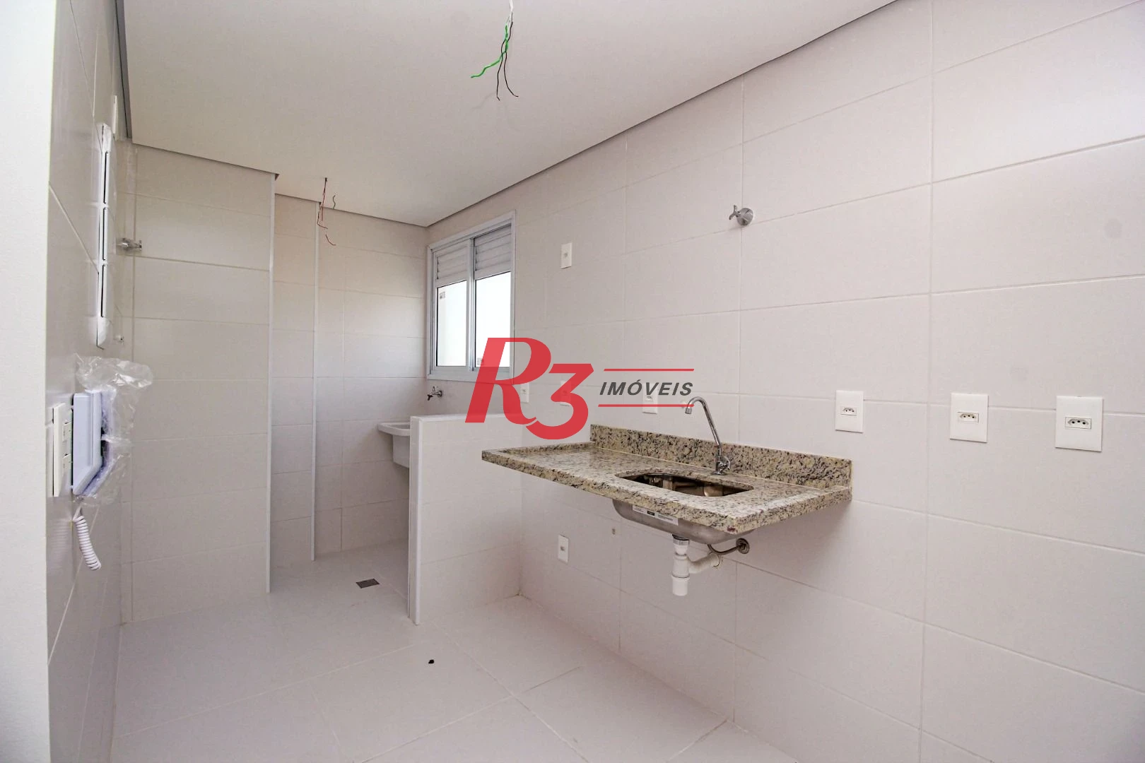Apartamento com 2 dormitórios à venda, 66 m²  Marapé - Santos/SP