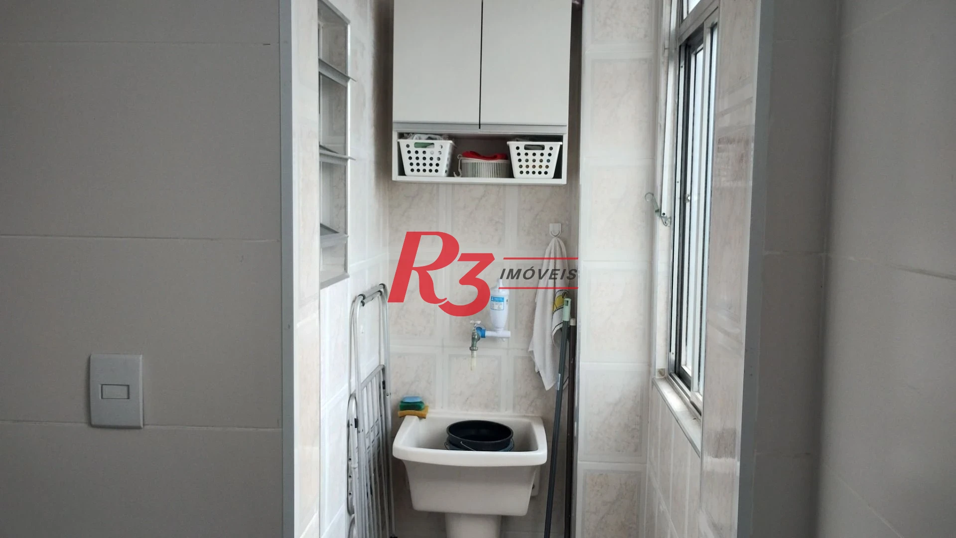 Apartamento com 1 dormitório para alugar, 57 m² por R$ 3.002,00/mês - José Menino - Santos/SP