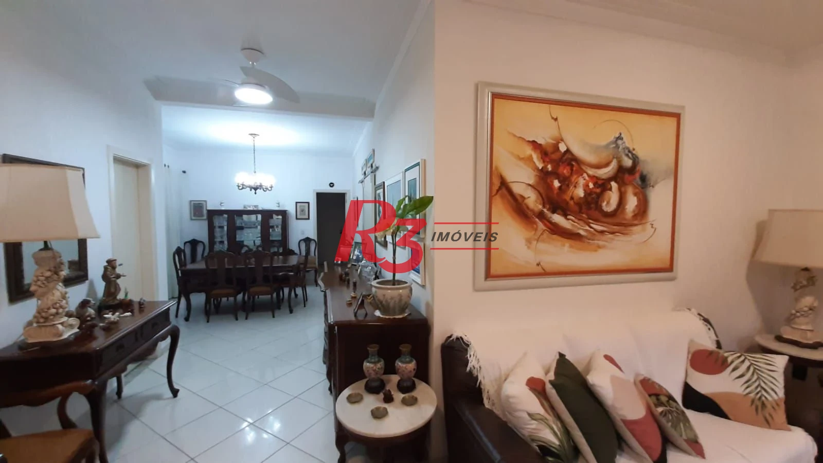 Casa sobreposta baixa, à venda, com 3 dorm (1 suíte), 1 vaga, no  Campo Grande em Santos SP