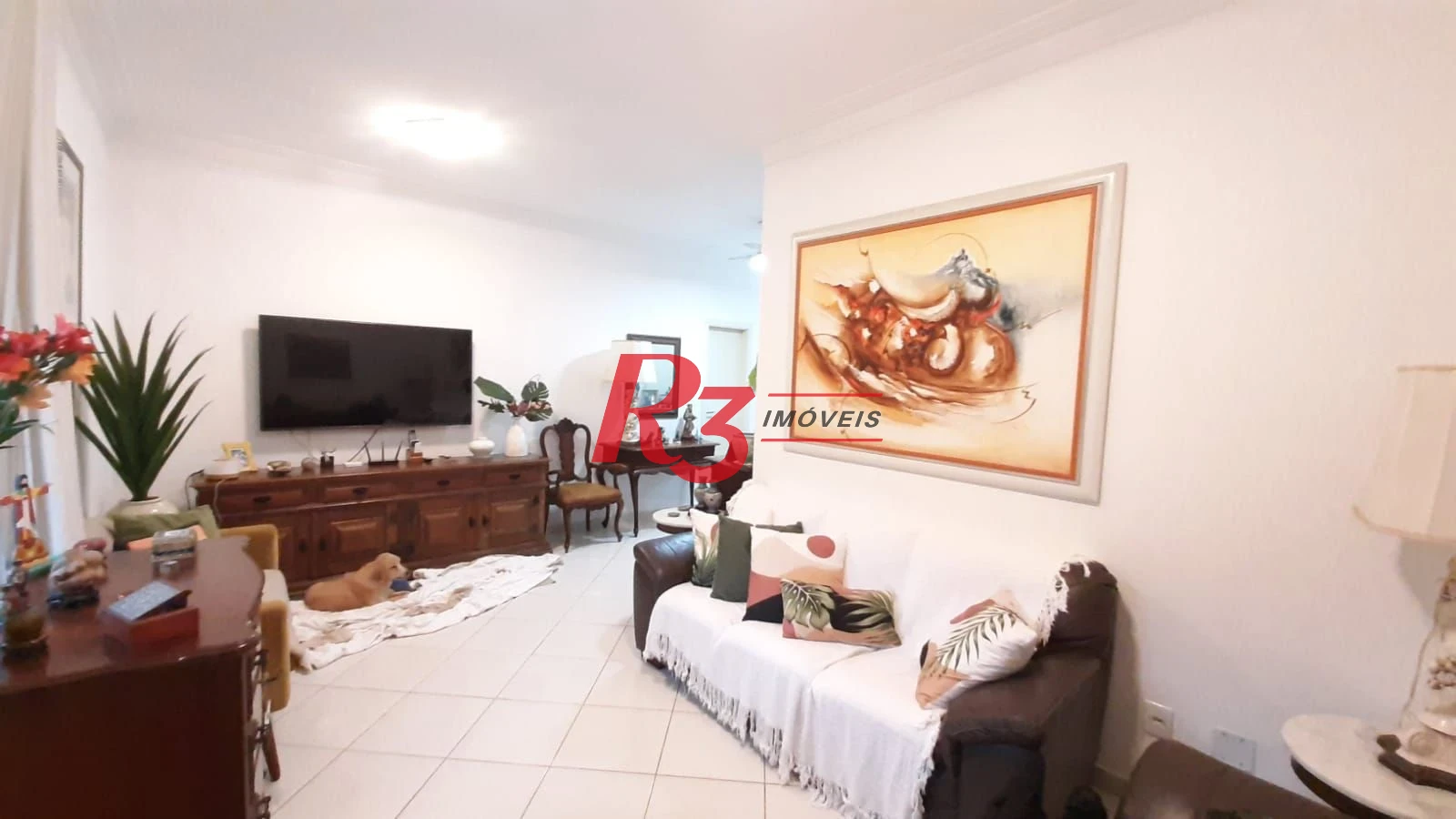 Casa sobreposta baixa, à venda, com 3 dorm (1 suíte), 1 vaga, no  Campo Grande em Santos SP