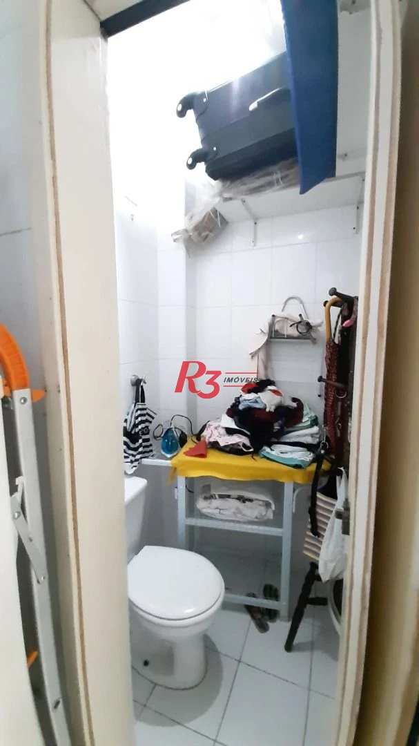 Casa sobreposta baixa, à venda, com 3 dorm (1 suíte), 1 vaga, no  Campo Grande em Santos SP