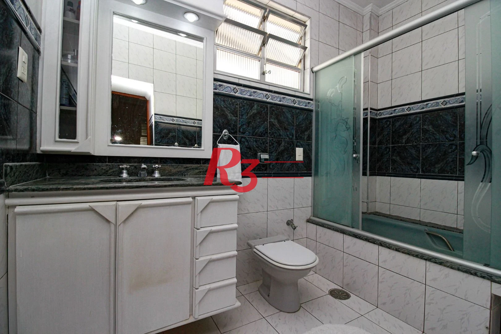 Casa com 4 dormitórios à venda, 228 m² - Ponta da Praia - Santos/SP
