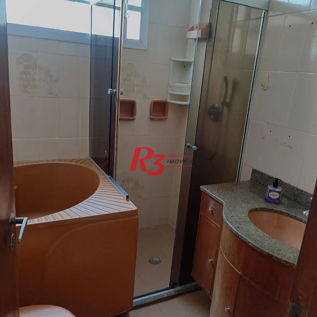 Apartamento com 3 dormitórios à venda, 127 m² por R$ 970.000,00 - Gonzaga - Santos/SP