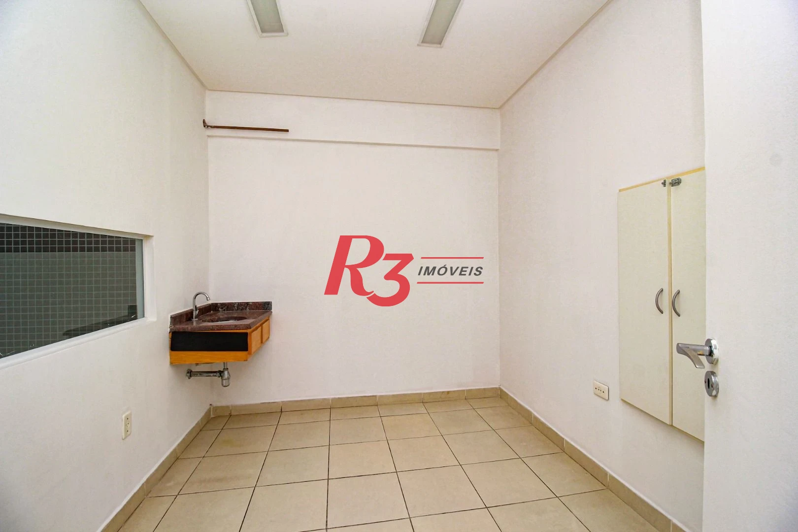 Conjunto à venda, 76 m² por R$ 638.000,00 - Encruzilhada - Santos/SP