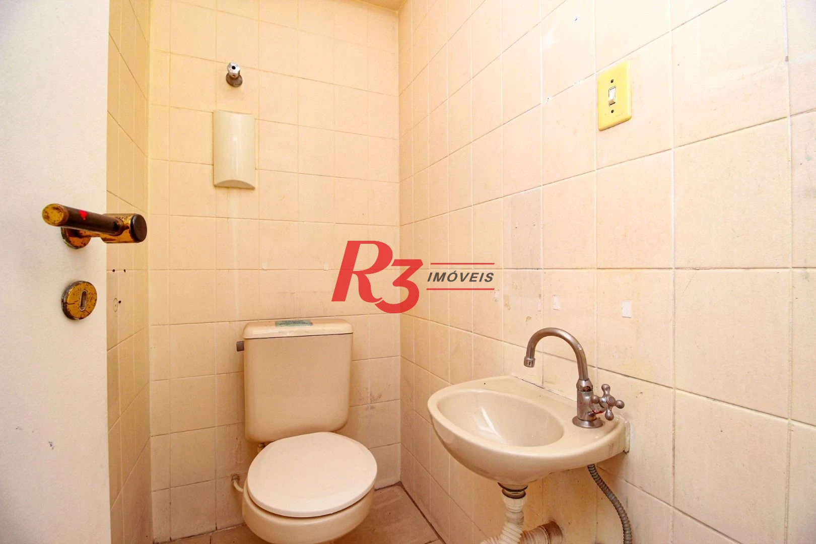 Conjunto, 92 m² - Encruzilhada - Santos/SP