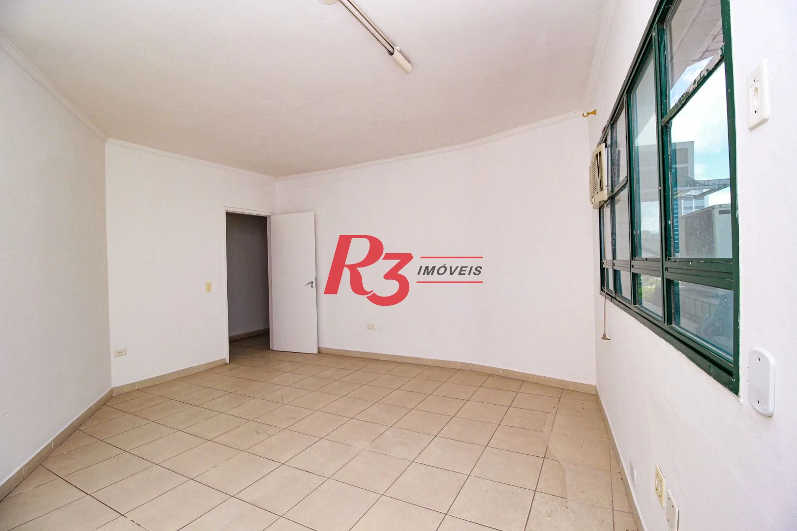 Conjunto, 92 m² - Encruzilhada - Santos/SP