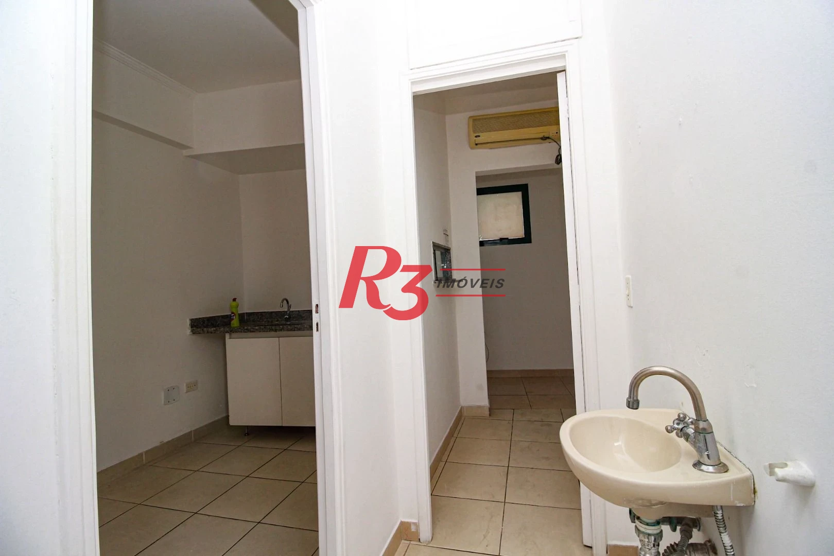 Conjunto, 92 m² - Encruzilhada - Santos/SP