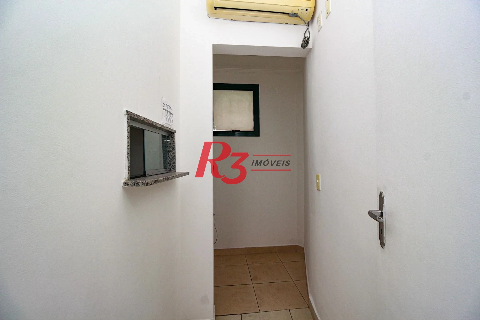 Conjunto, 92 m² - Encruzilhada - Santos/SP