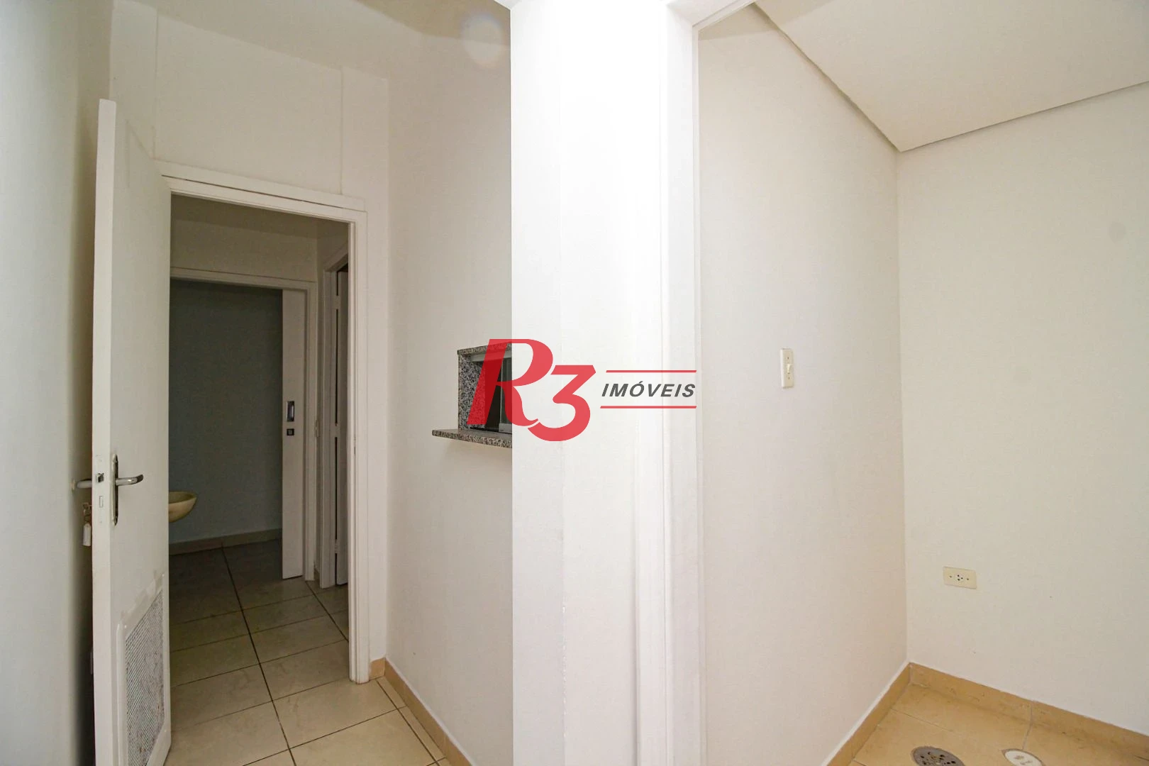 Conjunto, 92 m² - Encruzilhada - Santos/SP