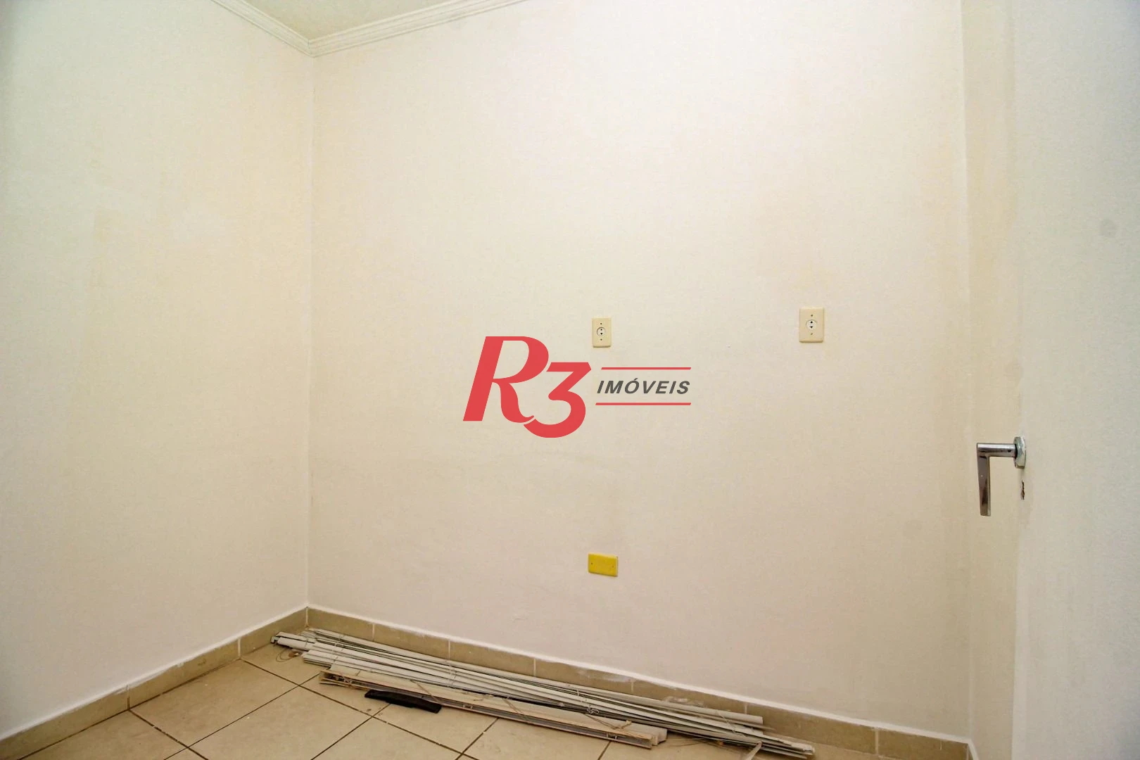 Conjunto, 92 m² - Encruzilhada - Santos/SP