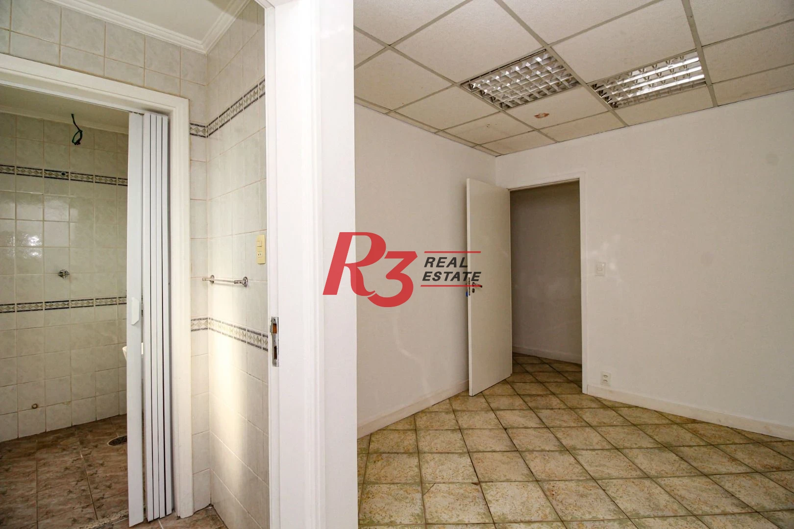 Conjunto, 90 m² - Encruzilhada - Santos/SP