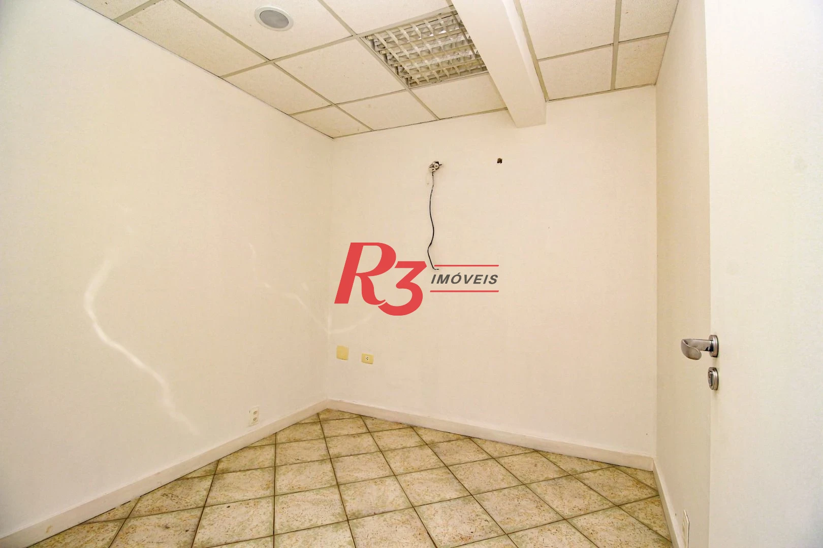 Conjunto, 90 m² - Encruzilhada - Santos/SP