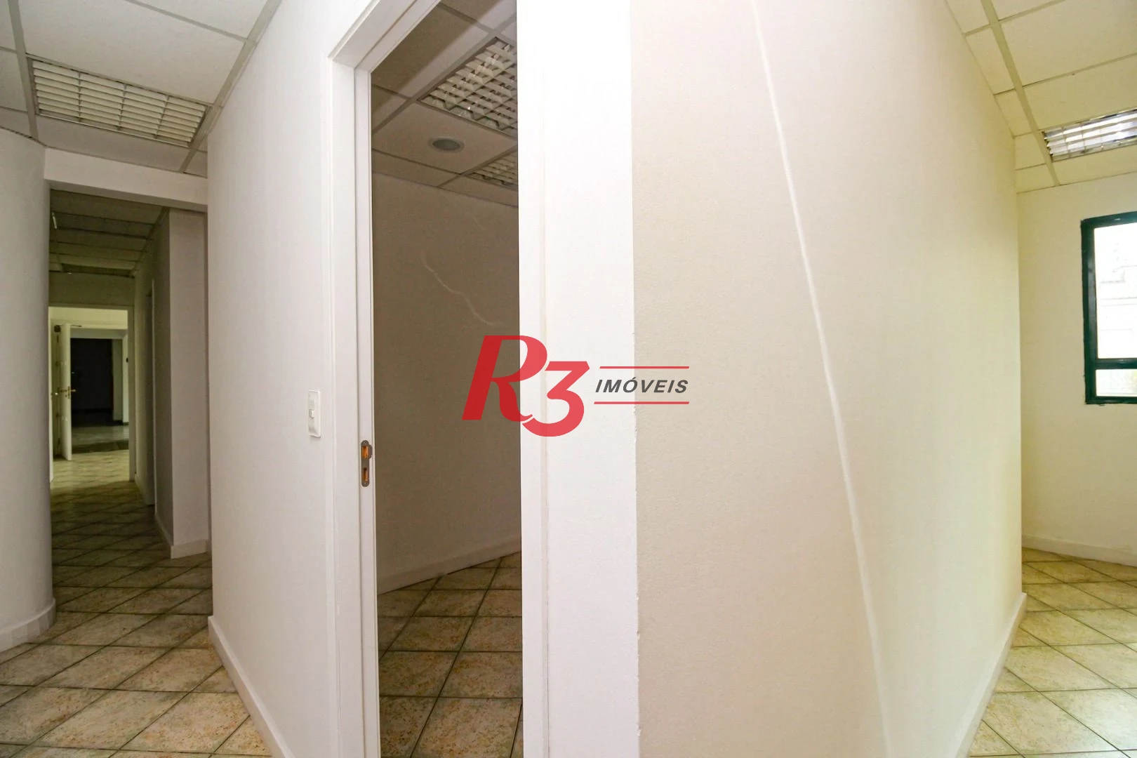 Conjunto, 90 m² - Encruzilhada - Santos/SP