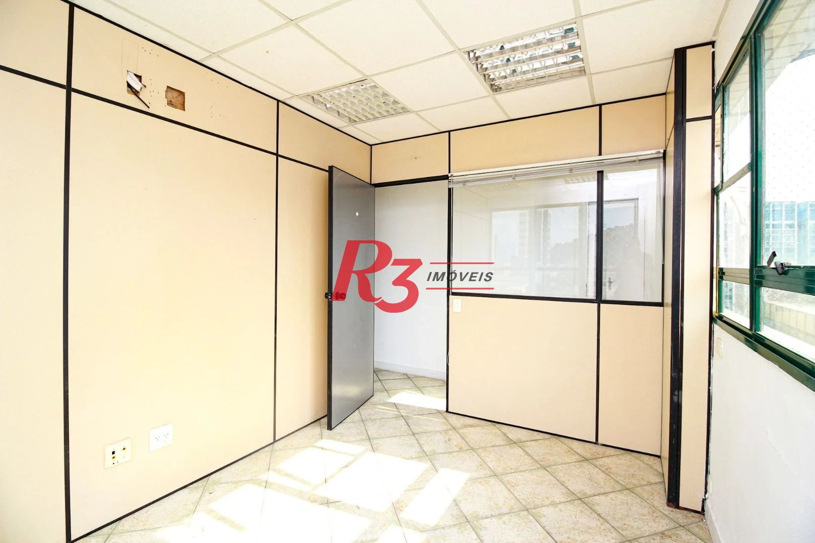 Conjunto, 90 m² - Encruzilhada - Santos/SP