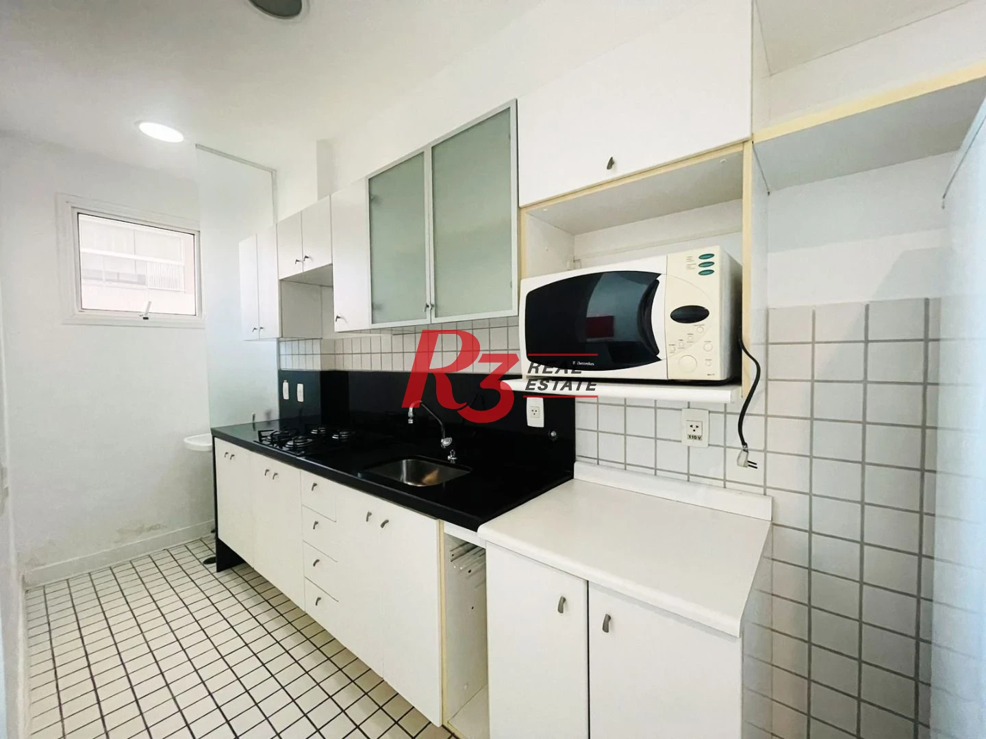 Apartamento Duplex com 2 dormitórios à venda, 80 m² por R$ 800.000,00 - Gonzaga - Santos/SP