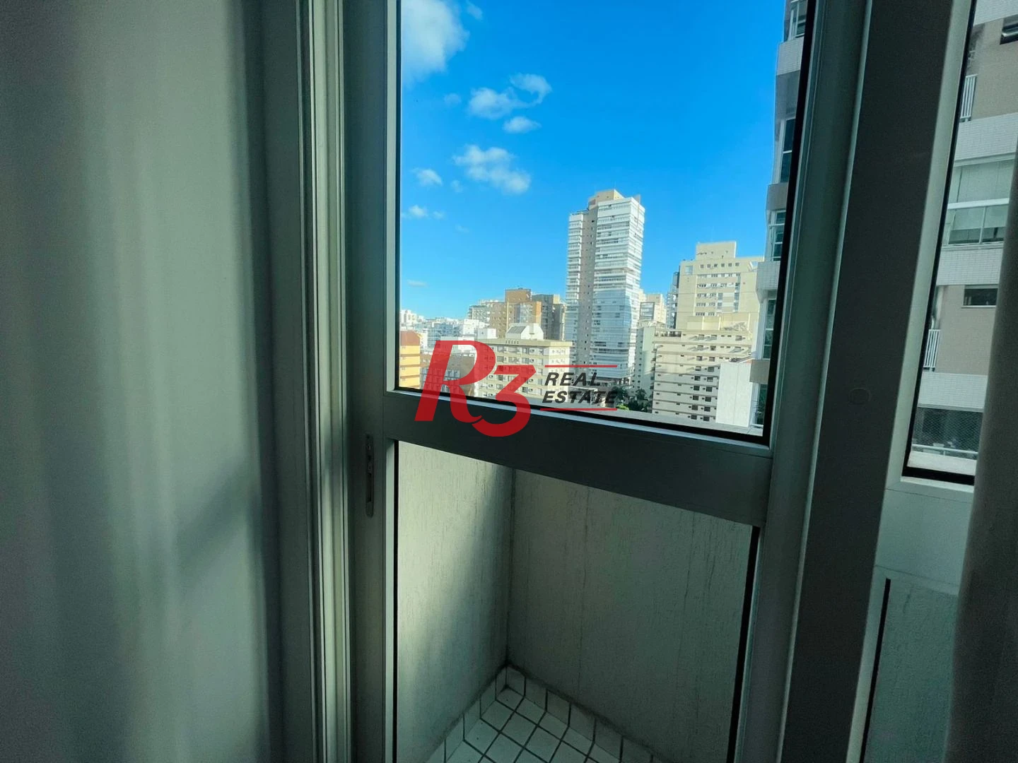 Apartamento Duplex com 2 dormitórios à venda, 80 m² por R$ 800.000,00 - Gonzaga - Santos/SP