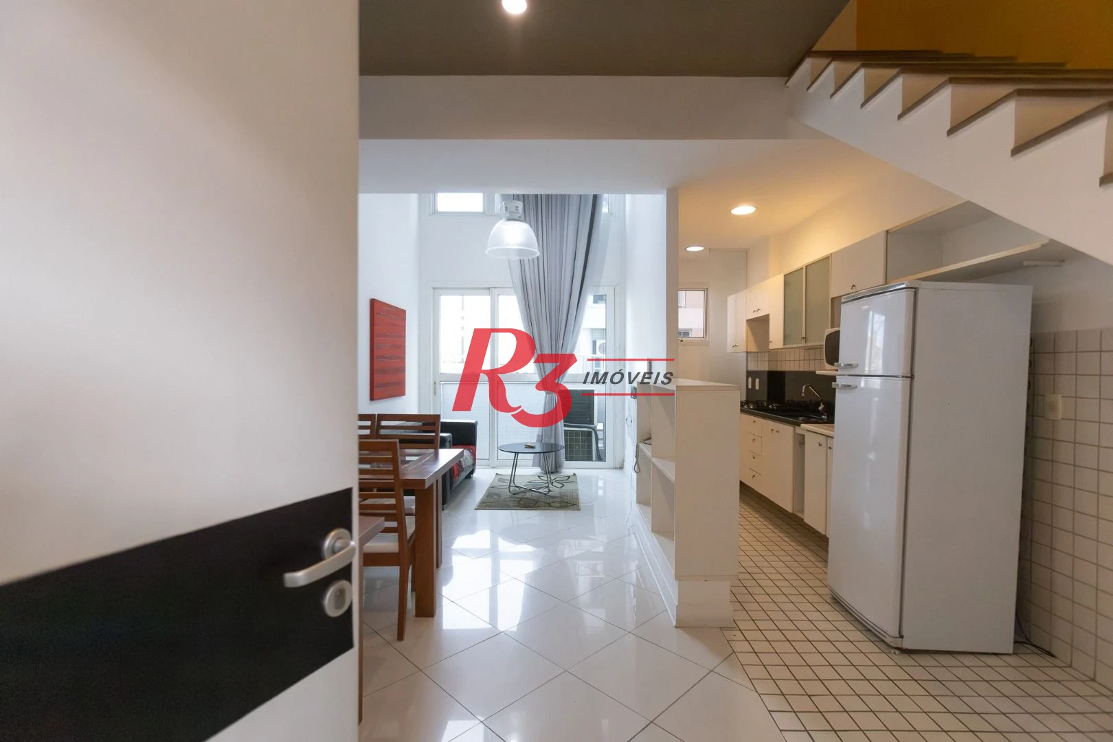 Apartamento Duplex com 2 dormitórios à venda, 80 m² por R$ 800.000,00 - Gonzaga - Santos/SP