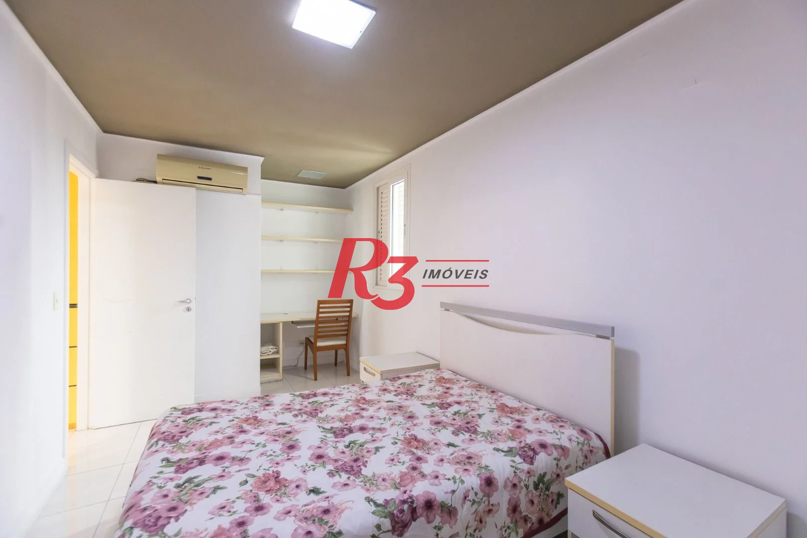 Apartamento Duplex com 2 dormitórios à venda, 80 m² por R$ 800.000,00 - Gonzaga - Santos/SP