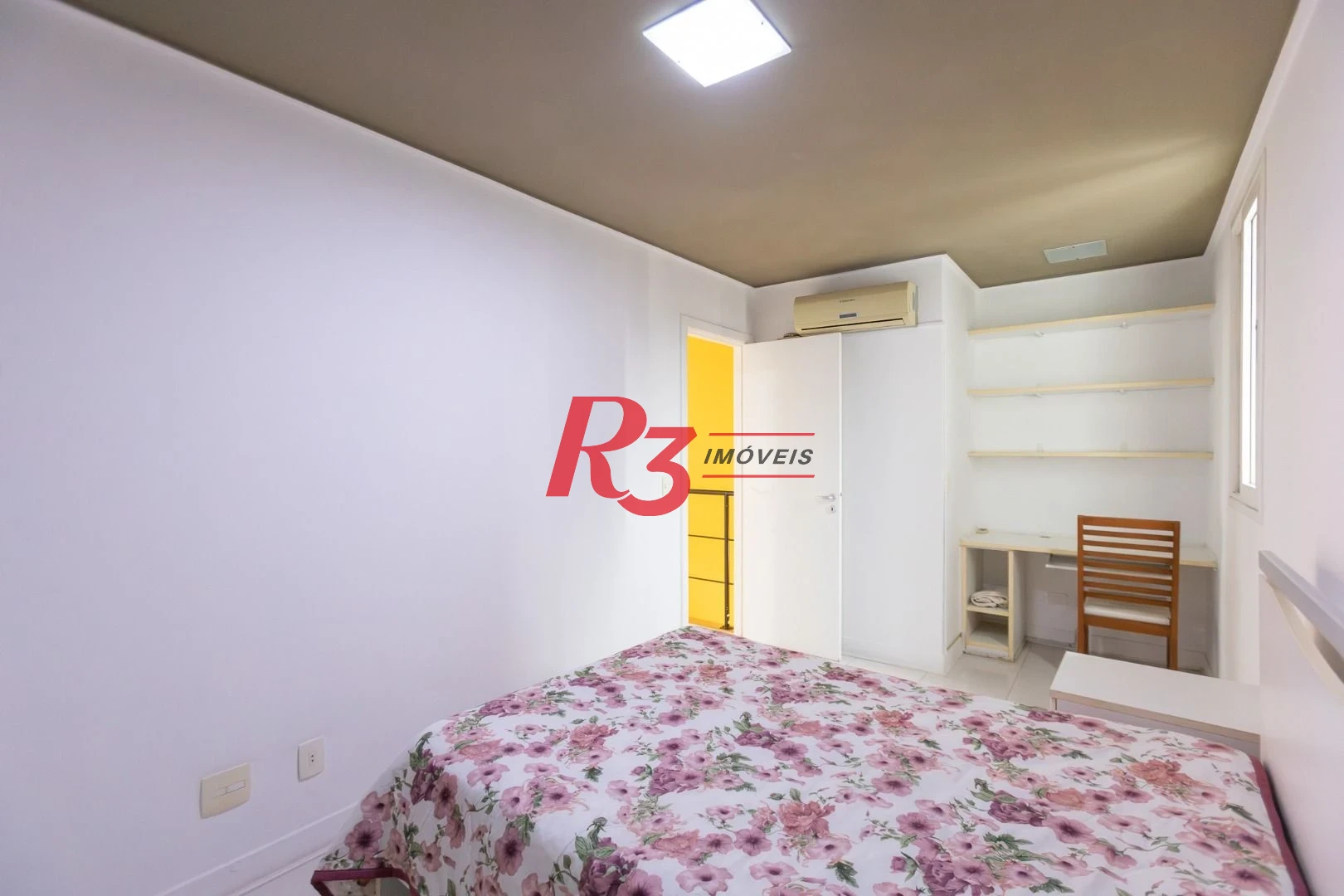 Apartamento Duplex com 2 dormitórios à venda, 80 m² por R$ 800.000,00 - Gonzaga - Santos/SP