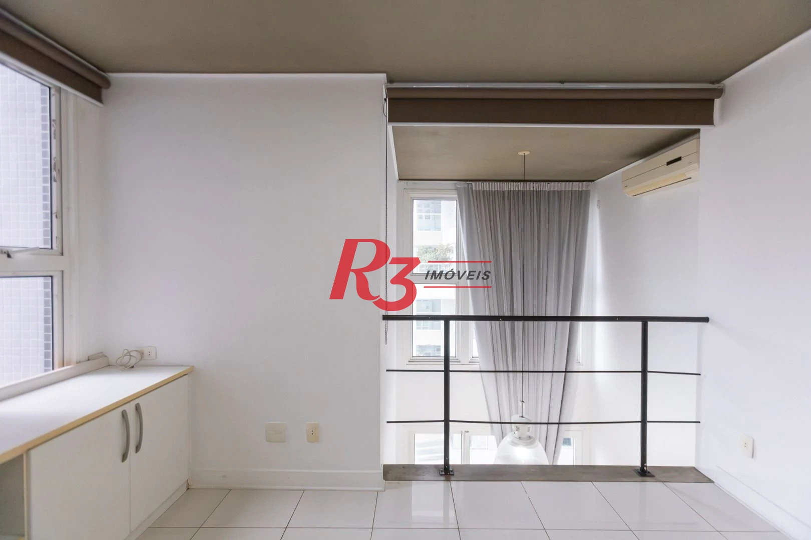 Apartamento Duplex com 2 dormitórios à venda, 80 m² por R$ 800.000,00 - Gonzaga - Santos/SP