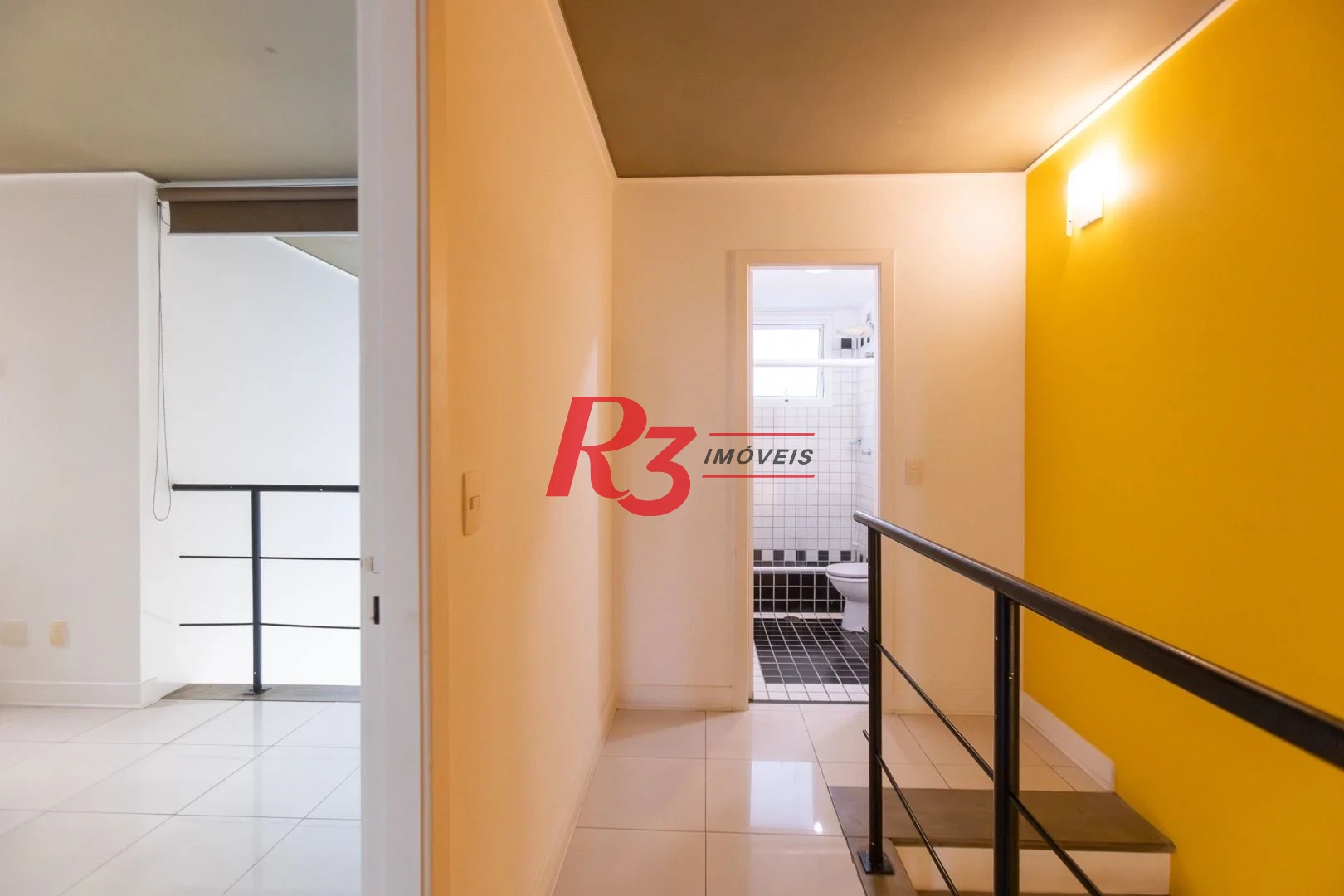 Apartamento Duplex com 2 dormitórios à venda, 80 m² por R$ 800.000,00 - Gonzaga - Santos/SP