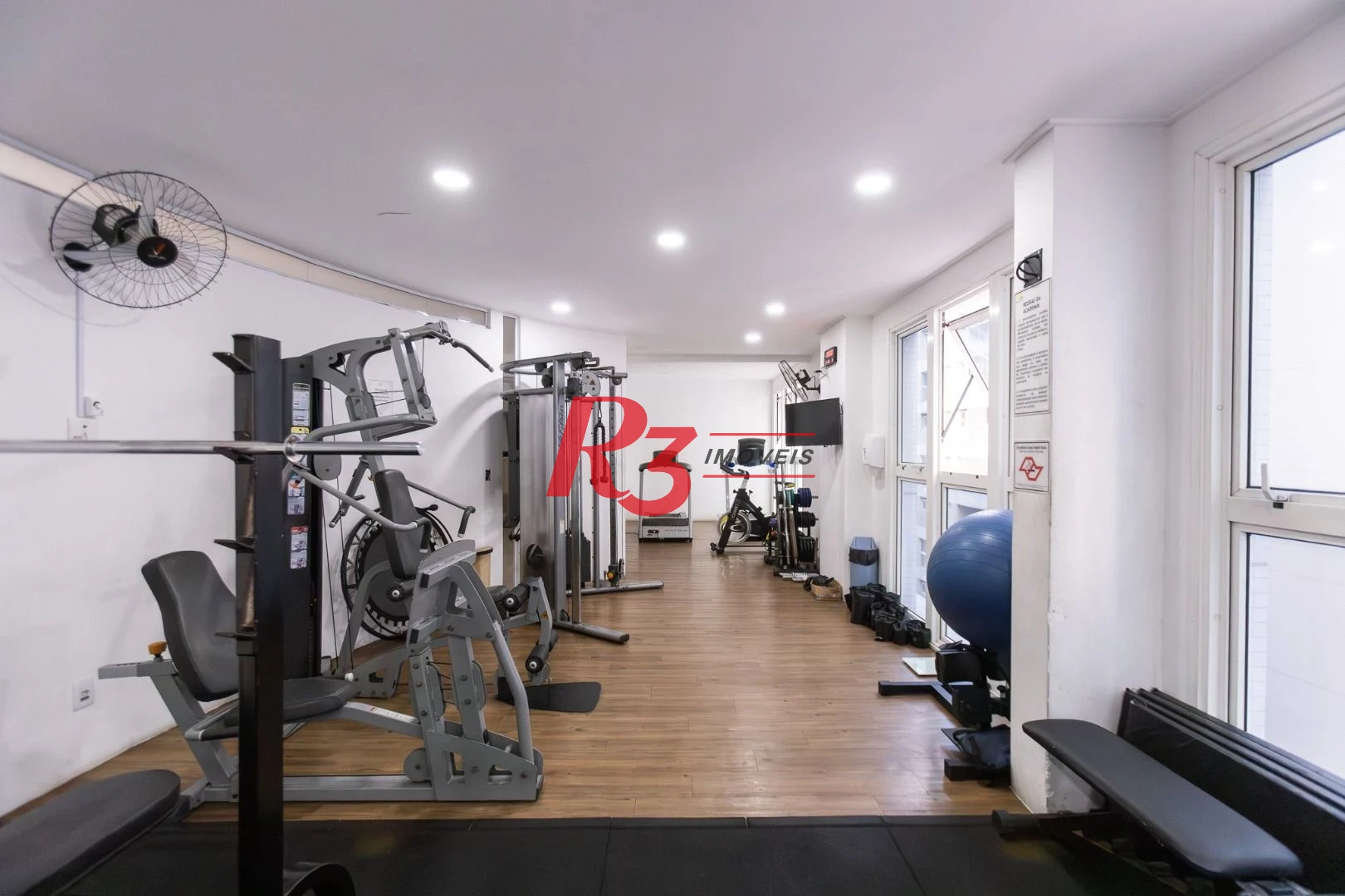 Apartamento Duplex com 2 dormitórios à venda, 80 m² por R$ 800.000,00 - Gonzaga - Santos/SP