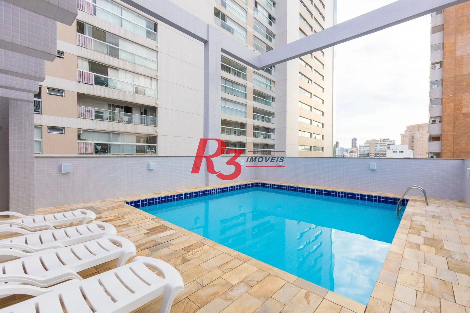 Apartamento Duplex com 2 dormitórios à venda, 80 m² por R$ 800.000,00 - Gonzaga - Santos/SP