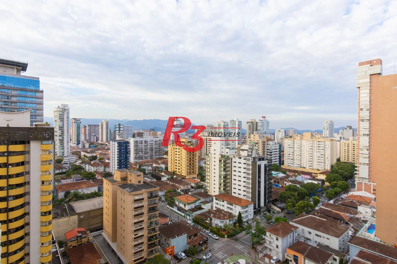 Apartamento Duplex com 2 dormitórios à venda, 80 m² por R$ 800.000,00 - Gonzaga - Santos/SP