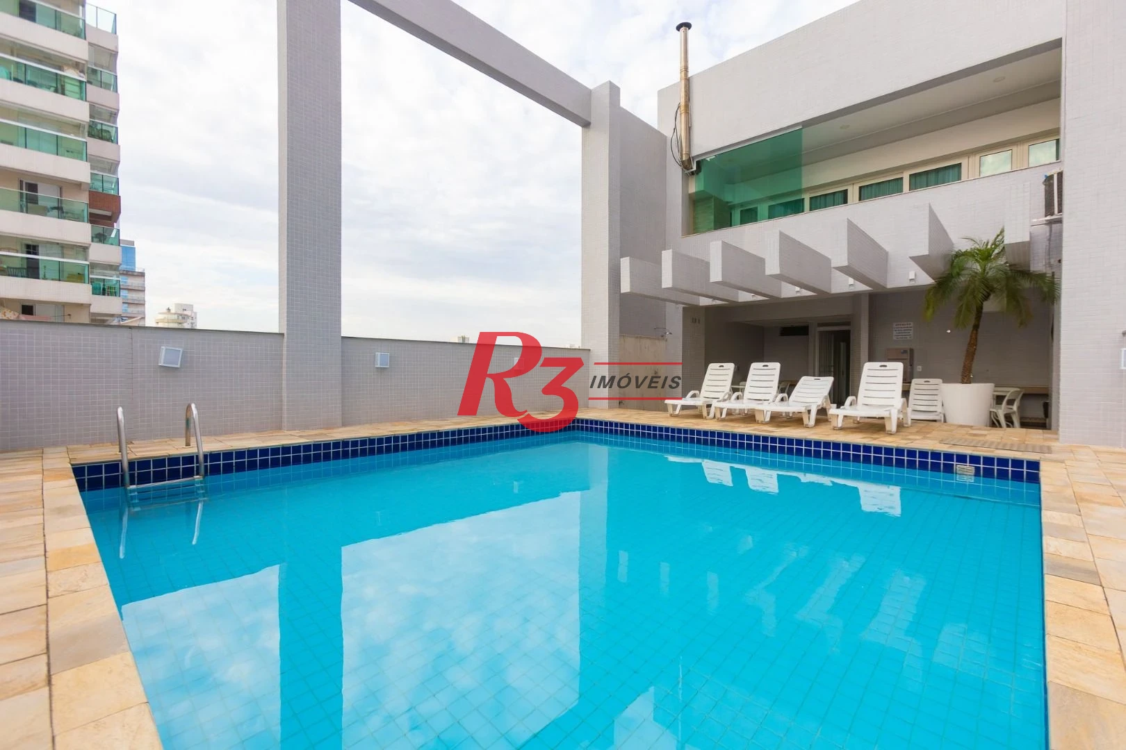 Apartamento Duplex com 2 dormitórios à venda, 80 m² por R$ 800.000,00 - Gonzaga - Santos/SP