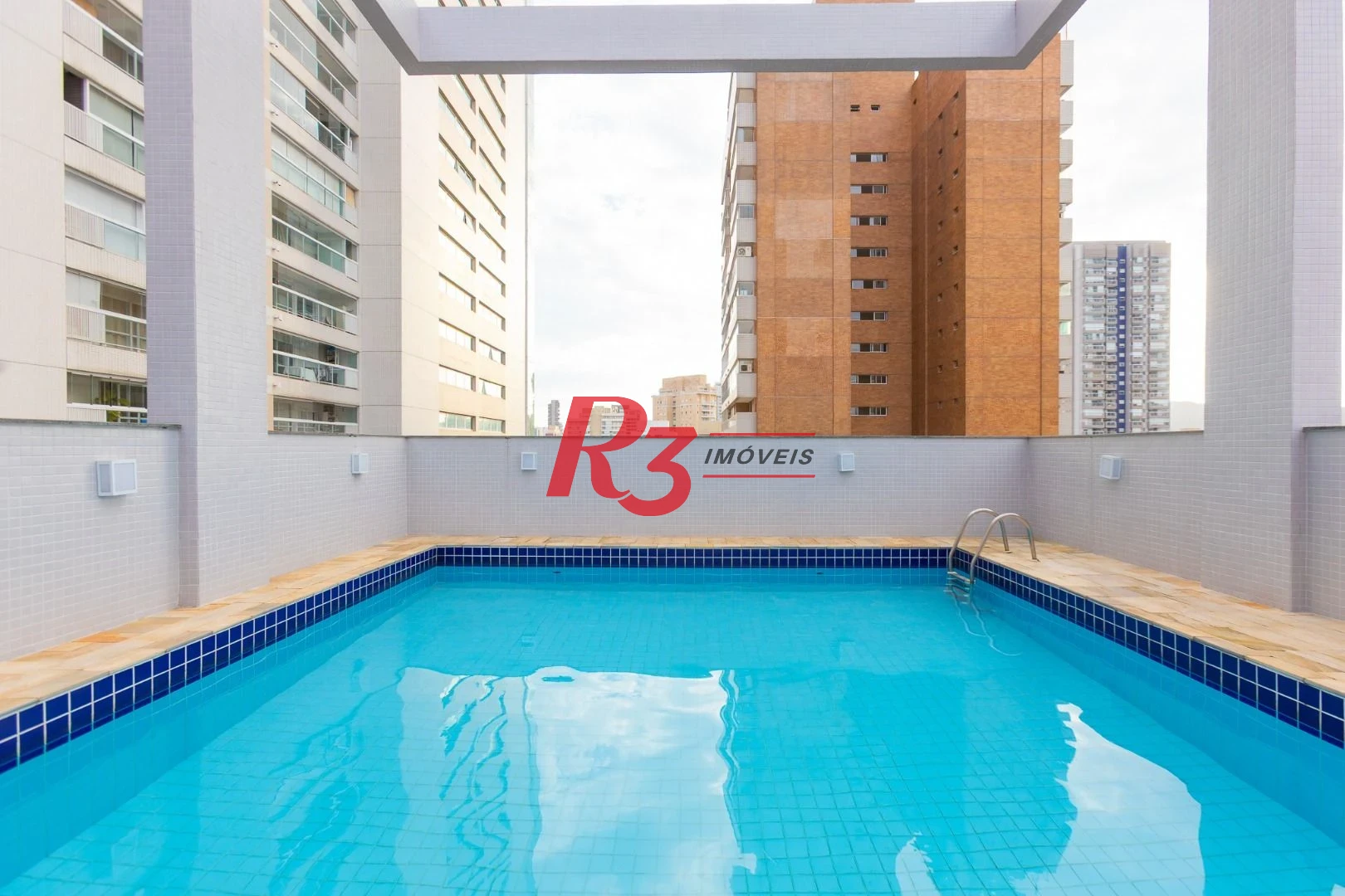 Apartamento Duplex com 2 dormitórios à venda, 80 m² por R$ 800.000,00 - Gonzaga - Santos/SP