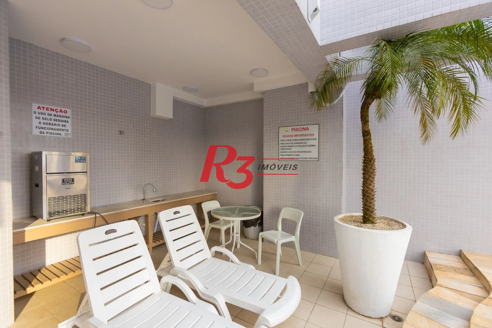 Apartamento Duplex com 2 dormitórios à venda, 80 m² por R$ 800.000,00 - Gonzaga - Santos/SP