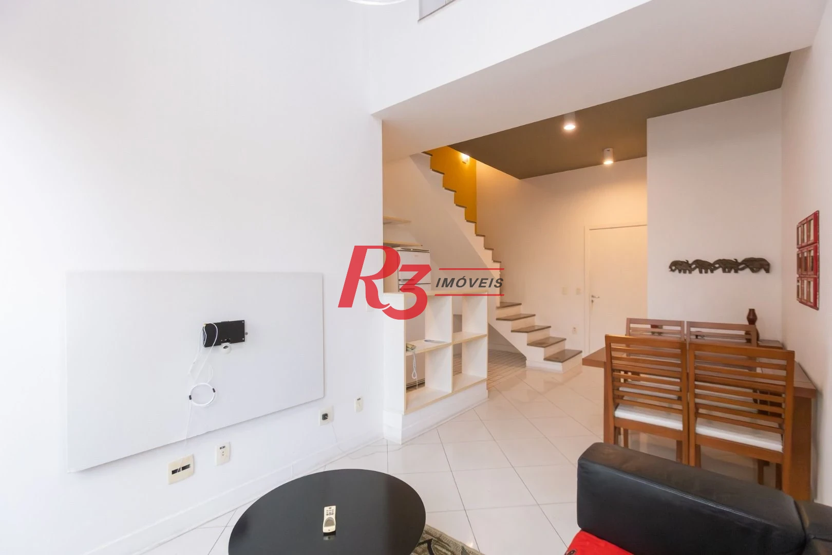 Apartamento Duplex com 2 dormitórios à venda, 80 m² por R$ 800.000,00 - Gonzaga - Santos/SP