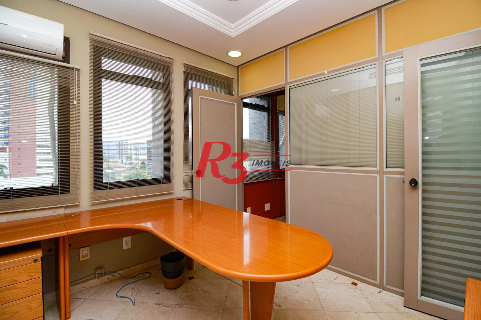 Sala para alugar, 134 m² por R$ 5.000,02/mês - Campo Grande - Santos/SP