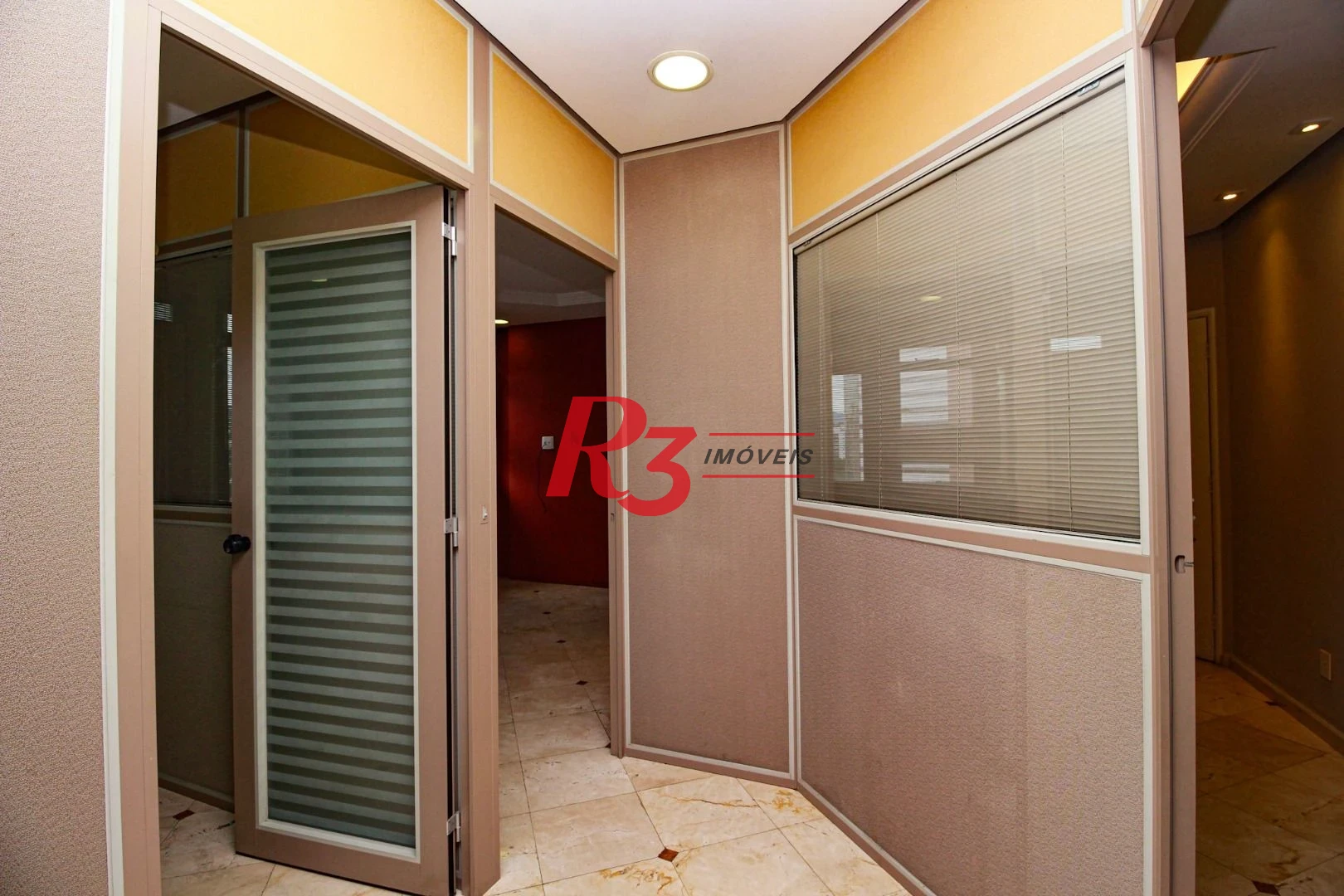 Sala para alugar, 134 m² por R$ 5.000,02/mês - Campo Grande - Santos/SP