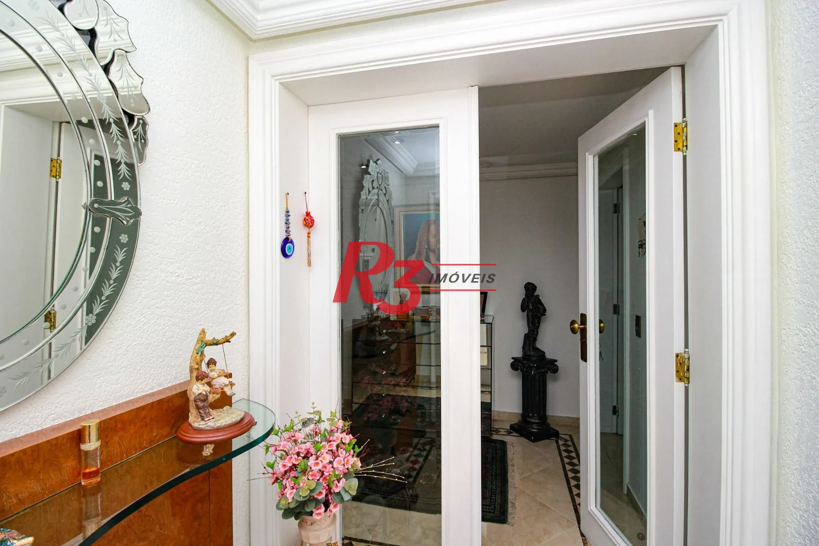 Apartamento com 3 dormitórios à venda, 244 m² - Gonzaga - Santos/SP