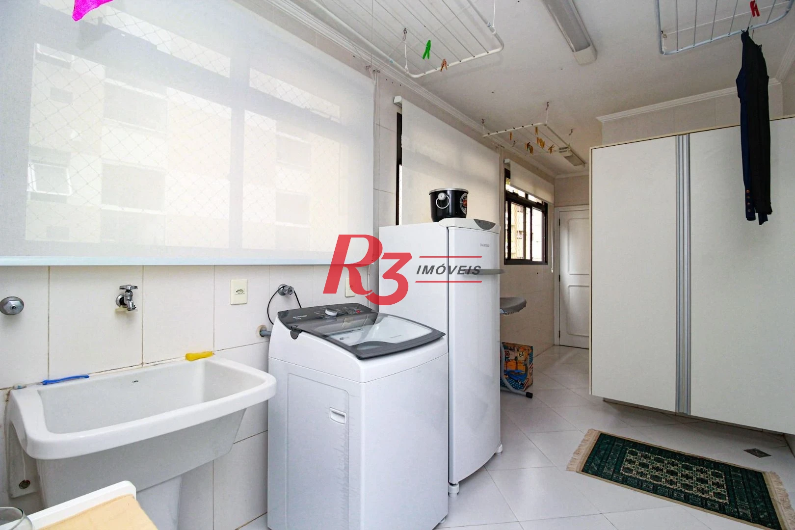 Apartamento com 3 dormitórios à venda, 244 m² - Gonzaga - Santos/SP