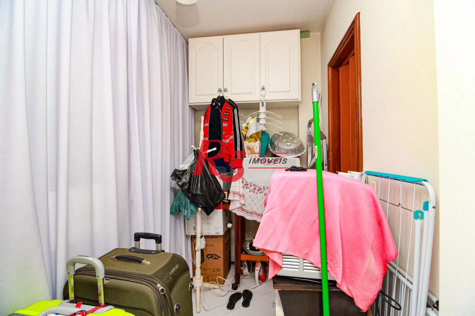 Apartamento com 3 dormitórios à venda, 244 m² - Gonzaga - Santos/SP