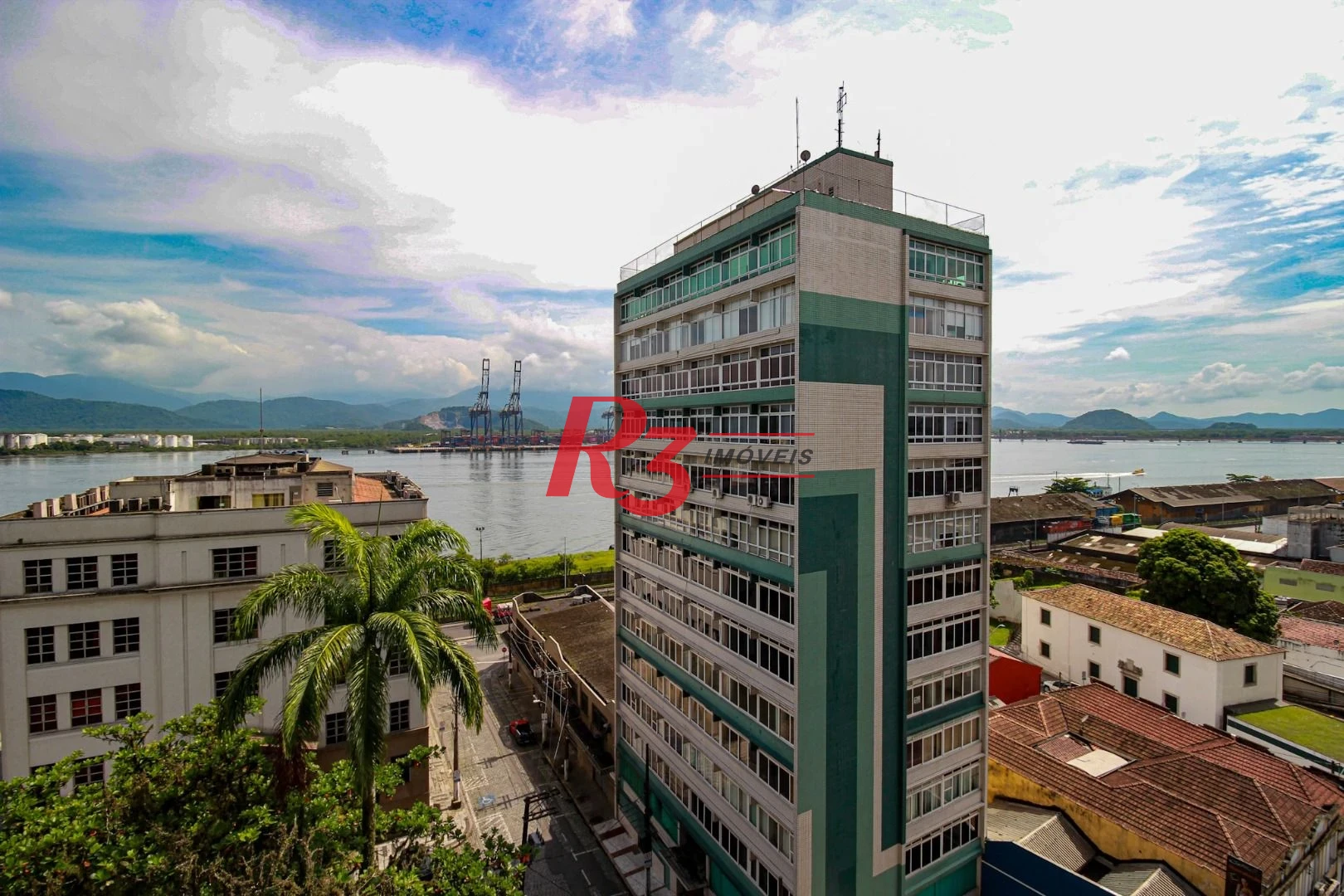Sala para alugar, 90 m² por R$ 3.600,00/mês - Centro - Santos/SP
