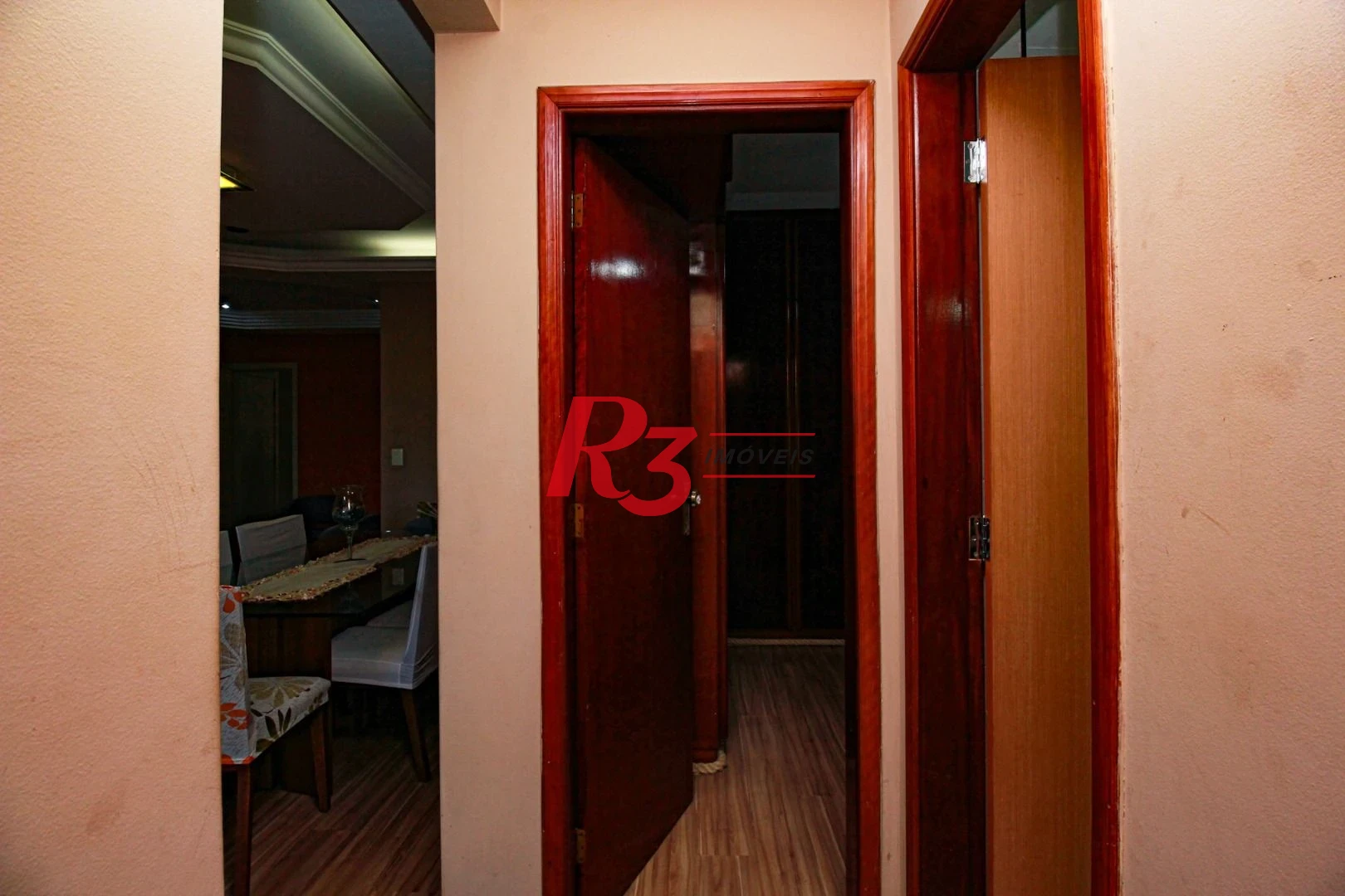 Apartamento com 2 dormitórios à venda, 120 m² por R$ 500.000,00 - Marapé - Santos/SP