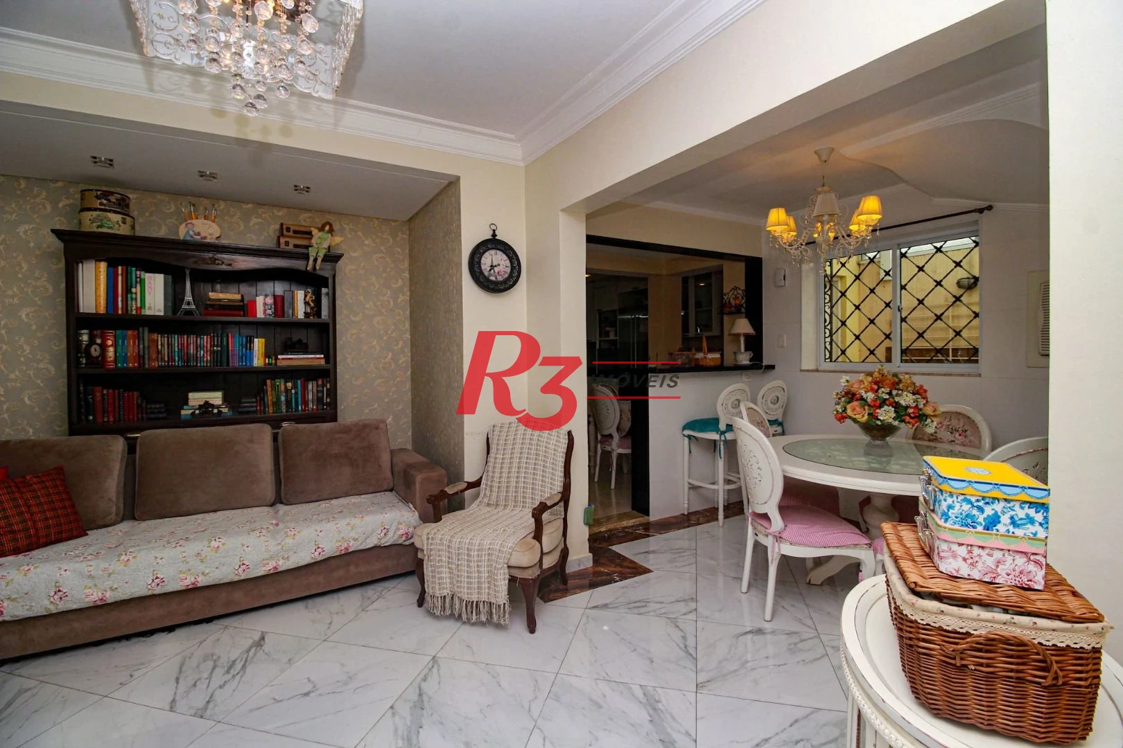 Sobrado com 3 dormitórios à venda, 200 m² por R$ 1.950.000,00 - Embaré - Santos/SP