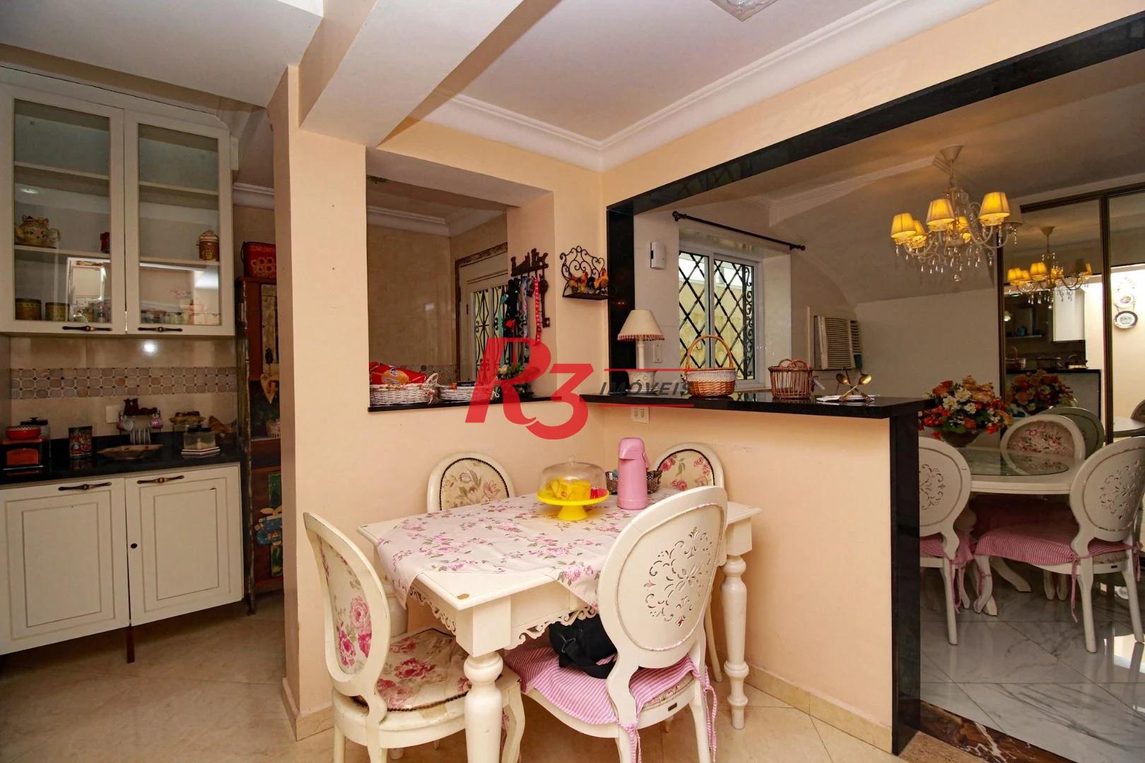 Sobrado com 3 dormitórios à venda, 200 m² por R$ 1.950.000,00 - Embaré - Santos/SP