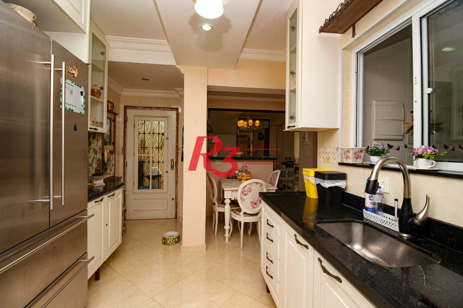 Sobrado com 3 dormitórios à venda, 200 m² por R$ 1.950.000,00 - Embaré - Santos/SP