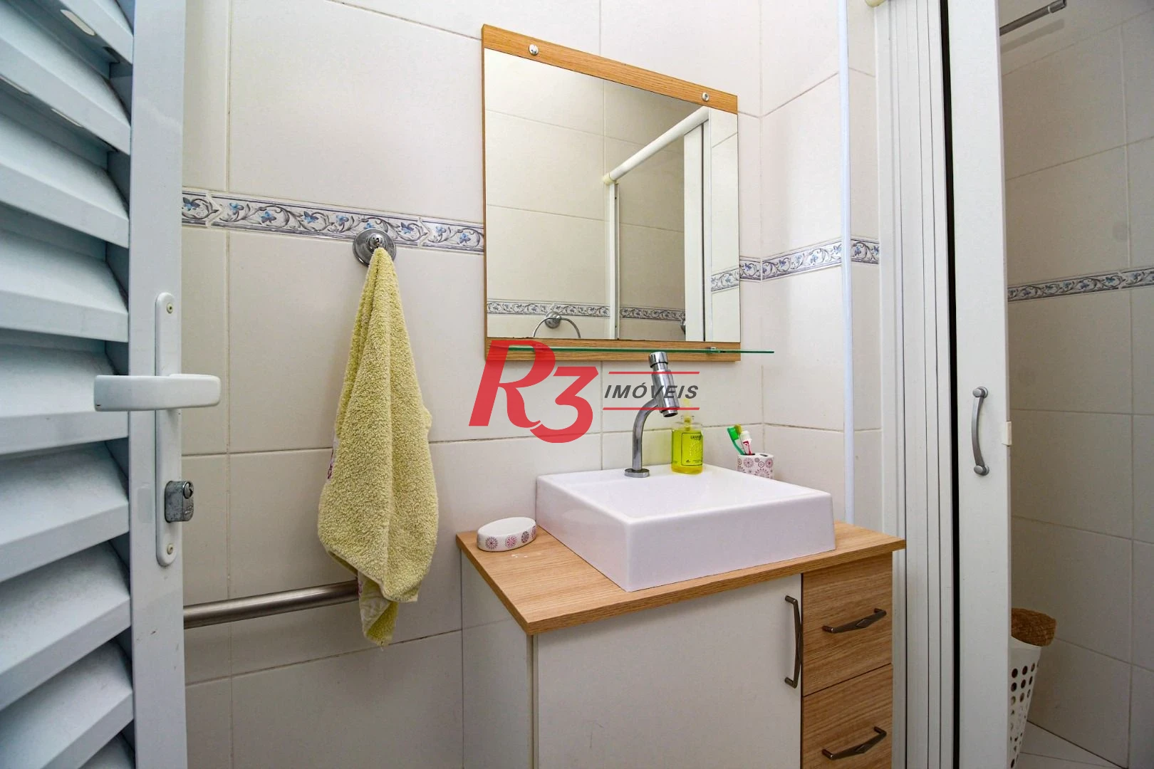 Sobrado com 3 dormitórios à venda, 200 m² por R$ 1.950.000,00 - Embaré - Santos/SP