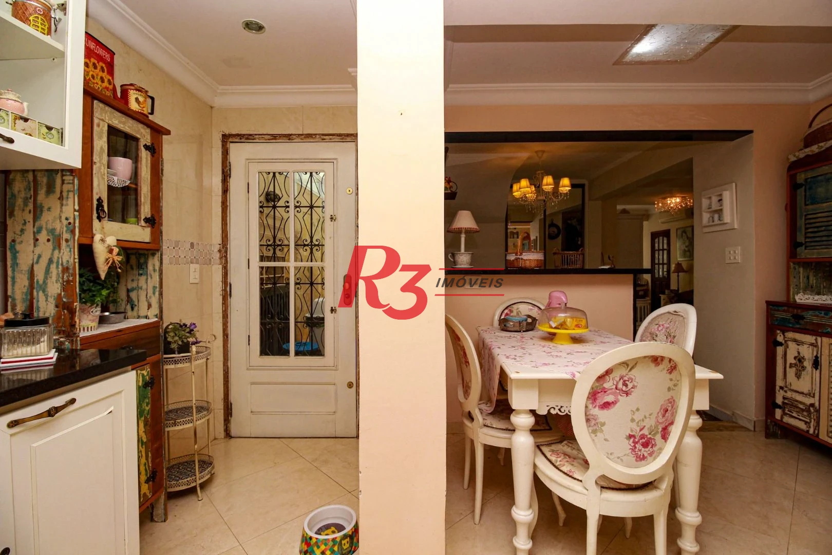 Sobrado com 3 dormitórios à venda, 200 m² por R$ 1.950.000,00 - Embaré - Santos/SP