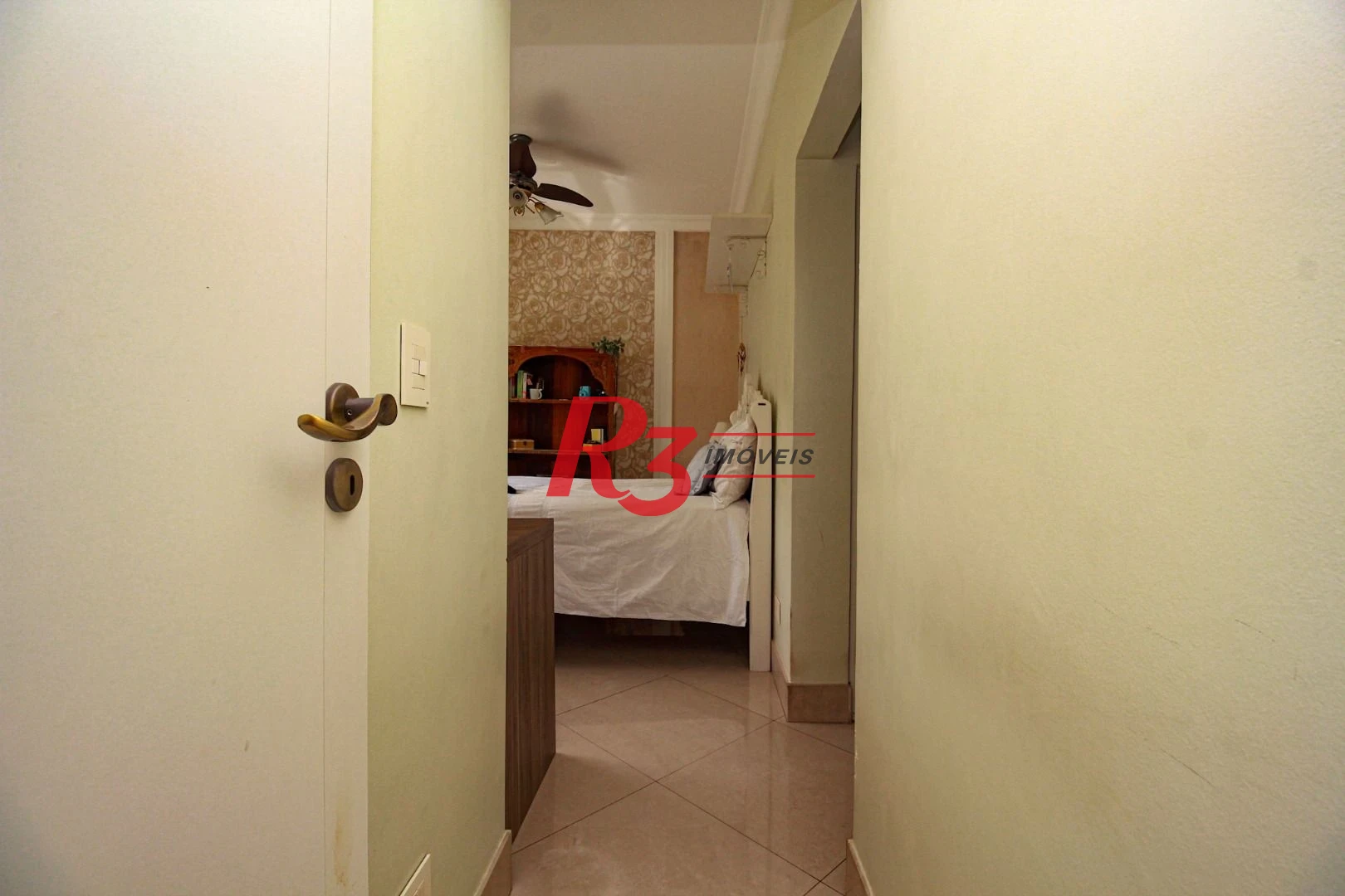 Sobrado com 3 dormitórios à venda, 200 m² por R$ 1.950.000,00 - Embaré - Santos/SP