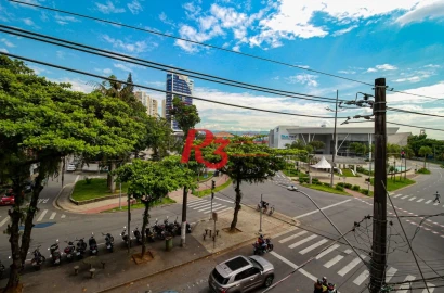 Sala Comercial na Ponta da Praia em Santos em frente ao Ferry Boat