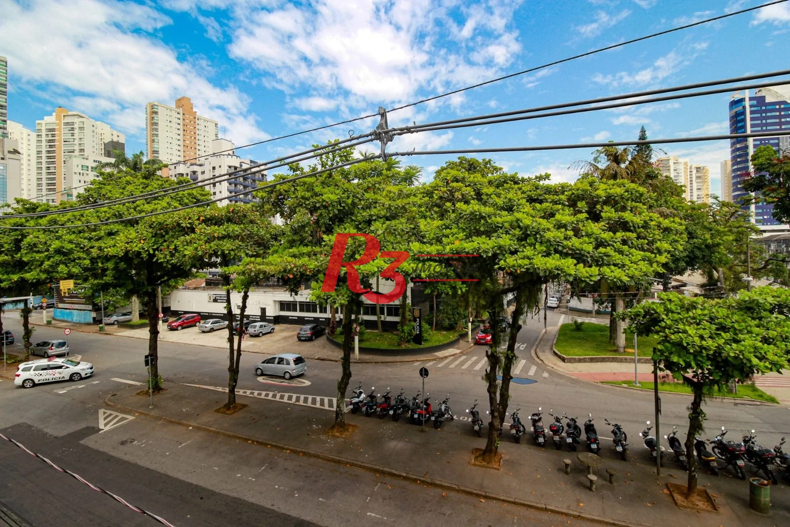 Sala Comercial na Ponta da Praia em Santos em frente ao Ferry Boat