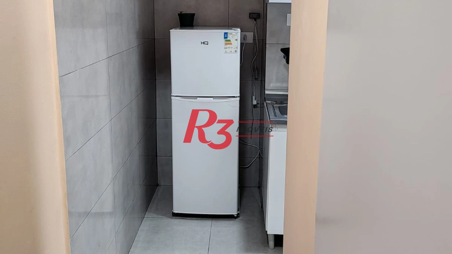 Kitnet com 1 dormitório para alugar, 26 m² por R$ 3.000,02/mês - Gonzaga - Santos/SP