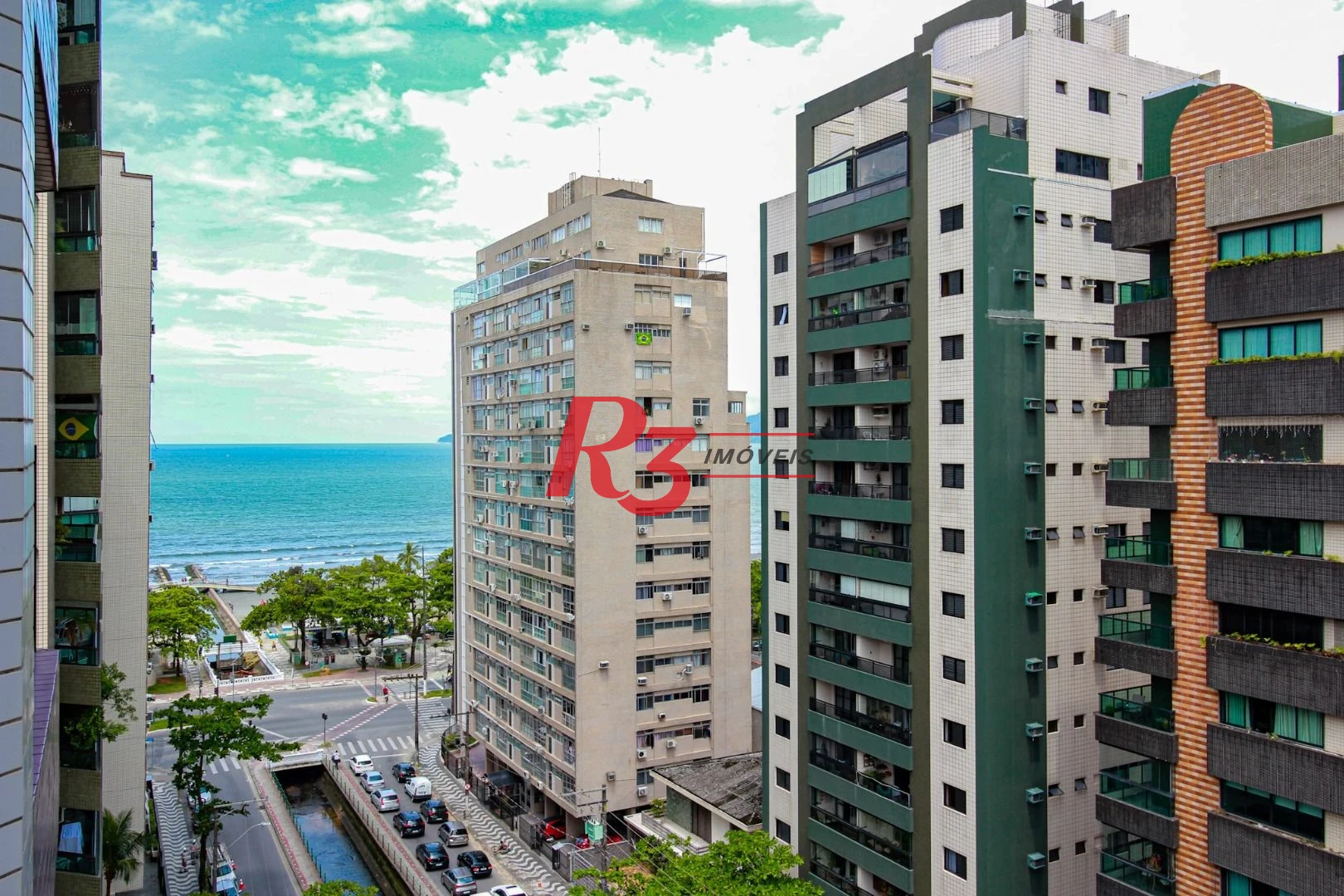 Apartamento com 3 dormitórios à venda, 120 m² por R$ 1.300.000,00 - Embaré - Santos/SP